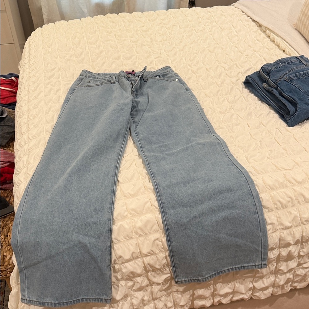 Edikted Light Blue Wide-Leg Denim Jeans